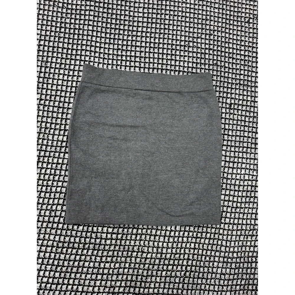Forever 21 Mini Skirt Womens Small Gray Excellent Bodycon Stretch Knit‎ Basic